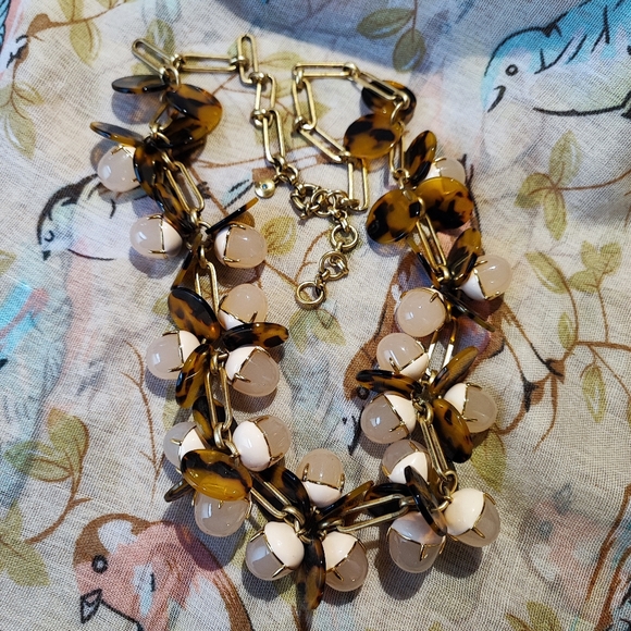 J. Crew Tortoise Paperclip Brass Tone Chain Nude Pink Acrylic Bell Cap Necklace - Picture 5 of 8